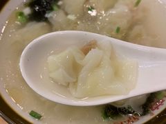 鲜肉小馄饨-小姜锅贴(凤凰街店)