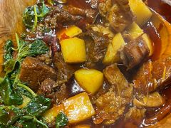 -老滇山寨•云南特色菜•地方菜•民族风情歌舞表演(金碧店)