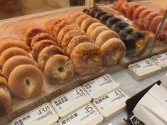 -HOT CRUSH趁热集合·现烤面包(环球港店)