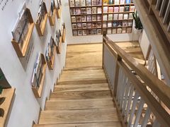 -猫的天空之城概念书店(苏州平江店)
