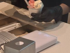 -喜茶(上海打浦桥日月光gelato lab+店)