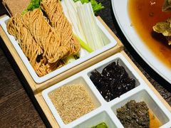 -魁盛居百年鲁菜馆(县西巷店)
