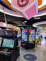 -蹦蹦乐园(南桥百联店)