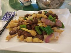 -品香菜馆(旗峰路中侨大厦店)