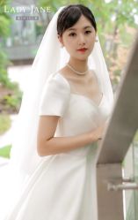 -Lady  Jane高端婚纱礼服馆