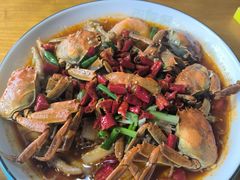 -香蟹煲·醉蟹牛蛙耙鸡爪