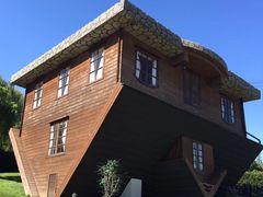 -金山农民画村-枫泾波兰倒置屋