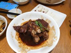 -诚铭记·虾仁汤包·成都小吃(融创店)