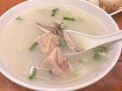 -三两春肚肺汤(崂山路店)