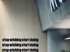 -M Stand(南京新街口金鹰店)