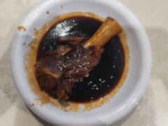 特色红烧筒子骨-顾家土菜館