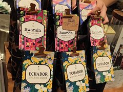 -星巴克臻选(上海合生汇1F店)