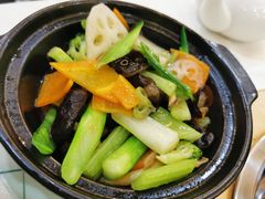 -渝君重庆火锅(嘉宾路店)