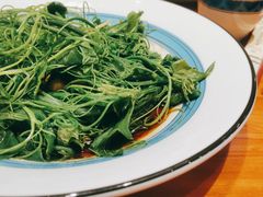 清炒南瓜尖儿-巴依老爷新疆美食(常营店)