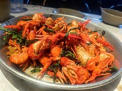 -巴厘龙虾·榜首油焖大虾(音乐学院·沿江酒馆店)