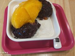 芒果白雪黑糯米-满记甜品(巴黎春天宝山店)