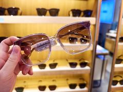 -LOOK眼镜·蔡司依视路配镜(宝山万达店)