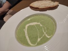 -杏荟旋转餐厅(广州爱群店)