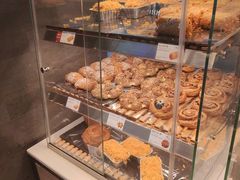 -巴黎贝甜(大宁国际商业广场店)