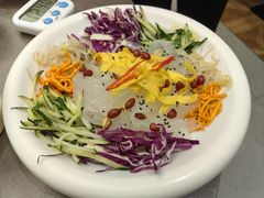 -锅飘飘·东北铁锅炖(雨花客厅店)