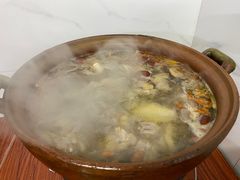 -威邵鸡煲(西华路总店)