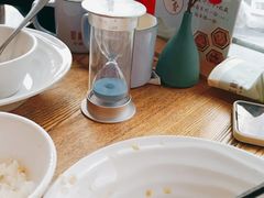 -蜜桃餐厅·伴山(湖滨商业街店)