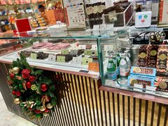 -VENCHI 闻绮(北京国贸商城店)