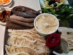 火锅三宝-左庭右院鲜牛肉火锅(浦江欢乐颂店)