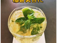 -星巴克臻选(上海合生汇1F店)