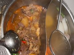 -左庭右院鲜牛肉火锅(金山万达店)