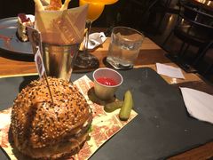 -FAT COW(虹梅路店)