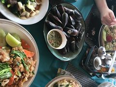 -Pakwan Restaurant & Bar