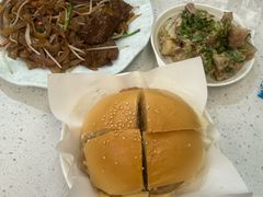 牛炒牛河-旺角宝港式茶餐厅(寮步店)