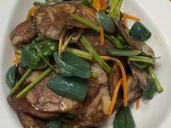 -海派美食·家宴海鲜青岛菜·石锅鲽鱼头(东方城店)