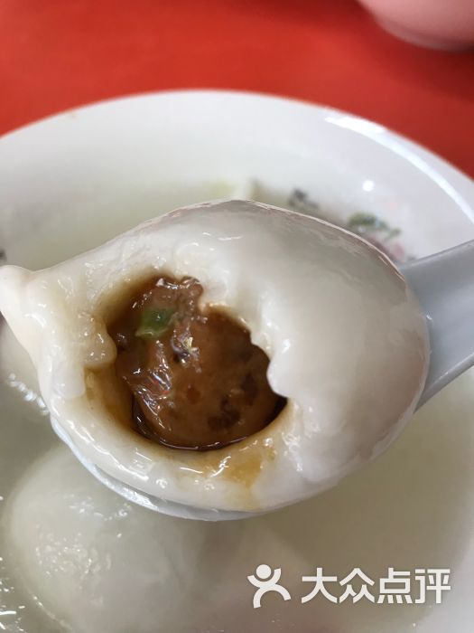 上海本地菜肉汤圆图片