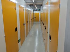 -安东易迷你自助仓储寄存仓库(顾戴路店)