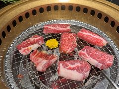 -山川小町·极番烧肉(新地假日广场店)