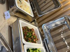 -苏州工业园区奥特莱斯亚朵酒店