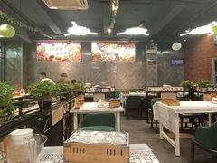 -云晓光头烧烤吧(德平路店)