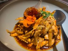 敲糖棒棒鸡-辛香汇·现炒川菜(淮海路百盛店)