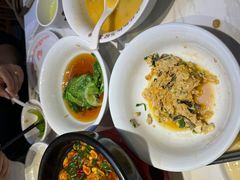 -渝是乎酸菜鱼·川渝小炒(新世界百货望京店)