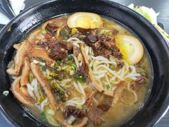 -花溪巷牛肉粉(泉城路店)