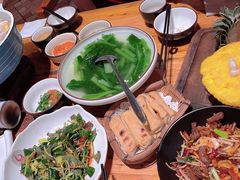 -老滇山寨•云南特色菜•地方菜•民族风情歌舞表演(金碧店)