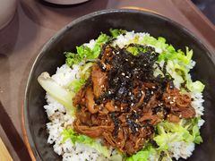 烤牛肉拌饭-大食代美食广场(迪士尼小镇店)