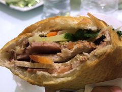 -Bánh Mì Huynh Hoa