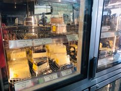 面包甜点陈列柜-安德鲁饼店(总店)