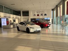 -TESLA 特斯拉(北京后沙峪特斯拉中心)