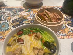 -云海肴·汽锅鸡·云南菜(天山百盛优客店)