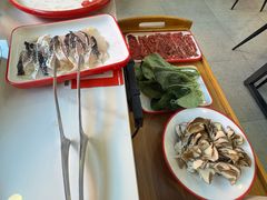 -毛辣果·贵州红酸汤牛肉火锅(西单店)