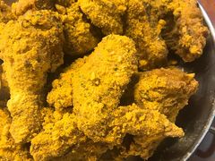 -BHC炸鸡(明洞总店)